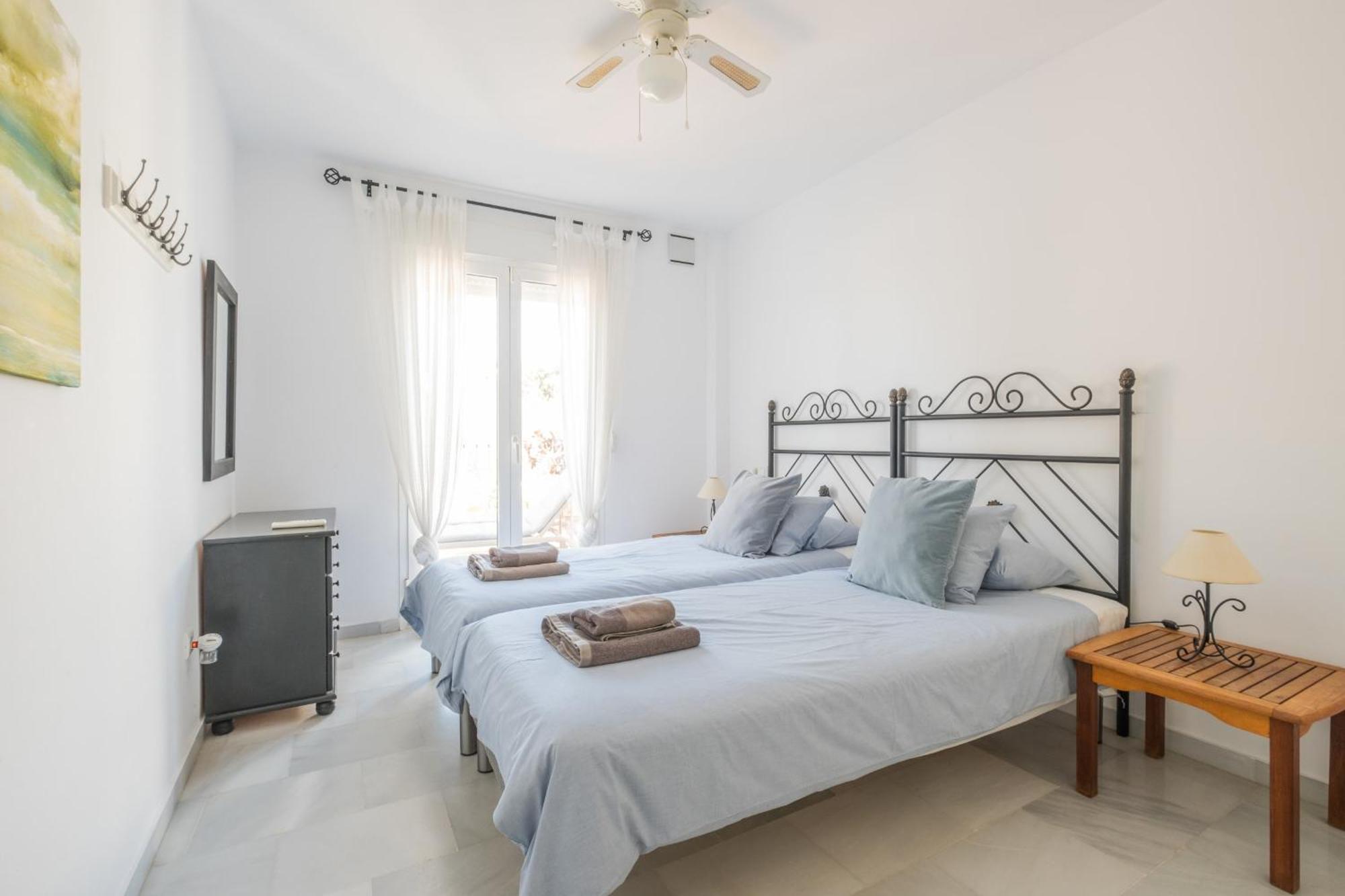 Aljamar 24 Comfortable House Near Burriana Beach Nerja Bagian luar foto