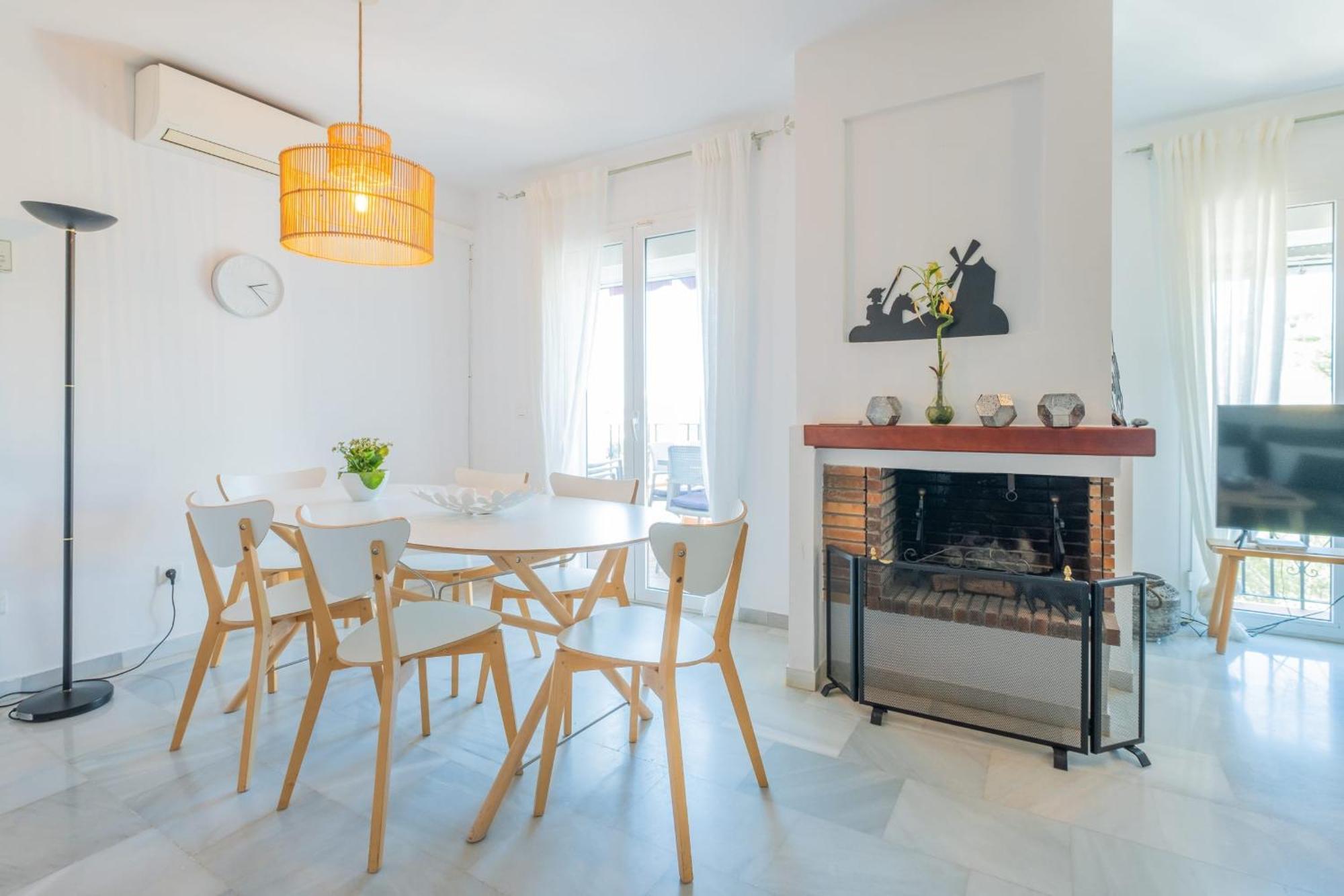 Aljamar 24 Comfortable House Near Burriana Beach Nerja Bagian luar foto